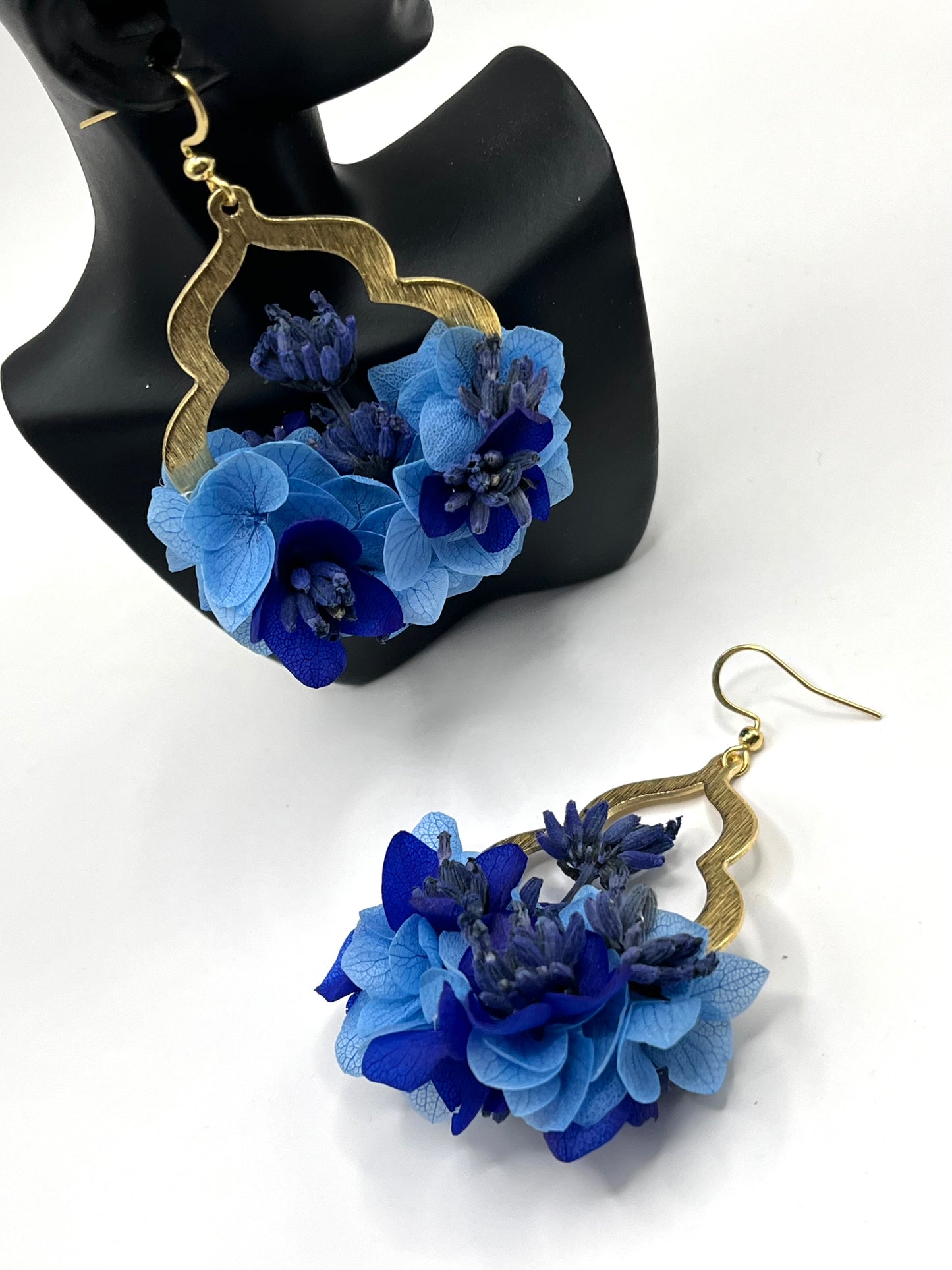 "Eclat Bleu Royal" Boucle d'Oreilles Unique en Hortansia & Lavande